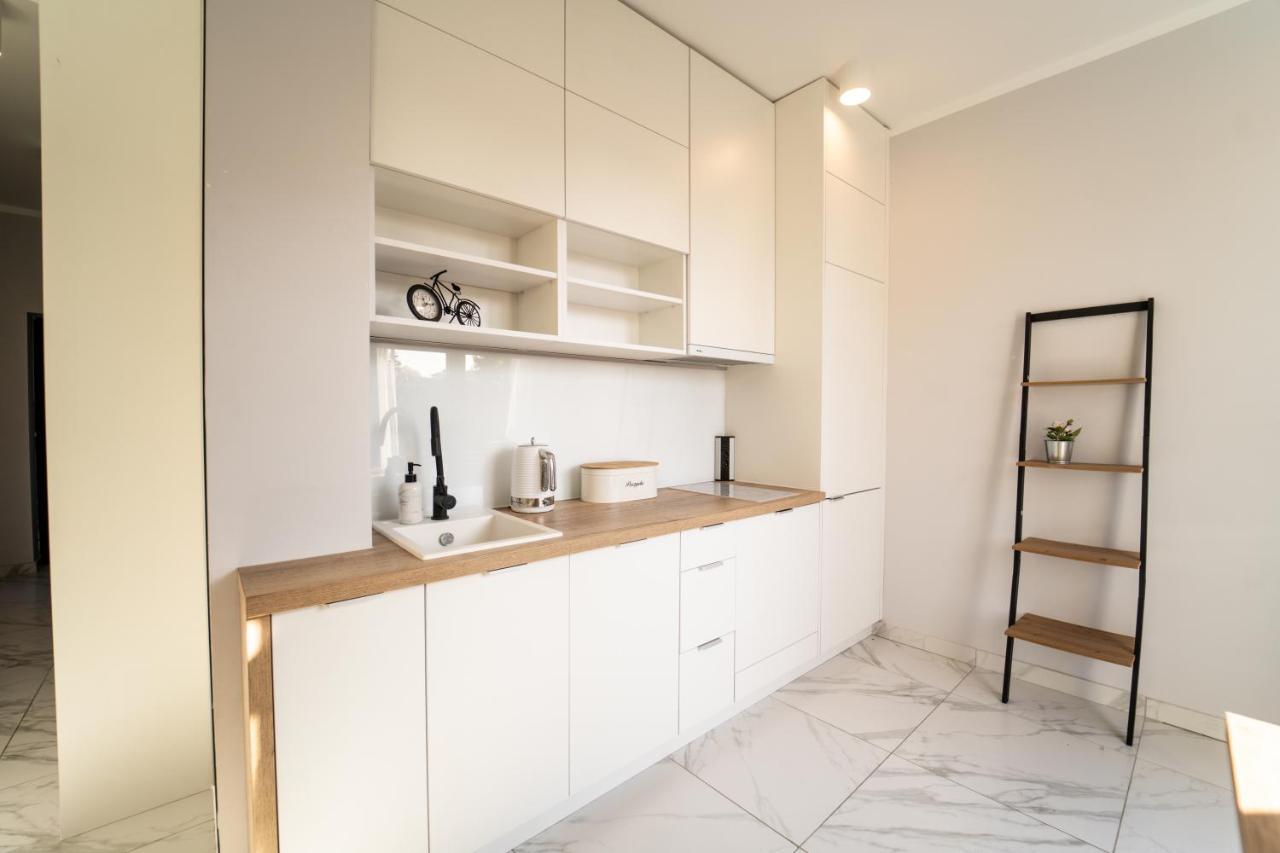 Kolorowe Apartamenty W Mielnie! 350M Od Plazy - 100M Od Jeziora! Mielno  Dış mekan fotoğraf