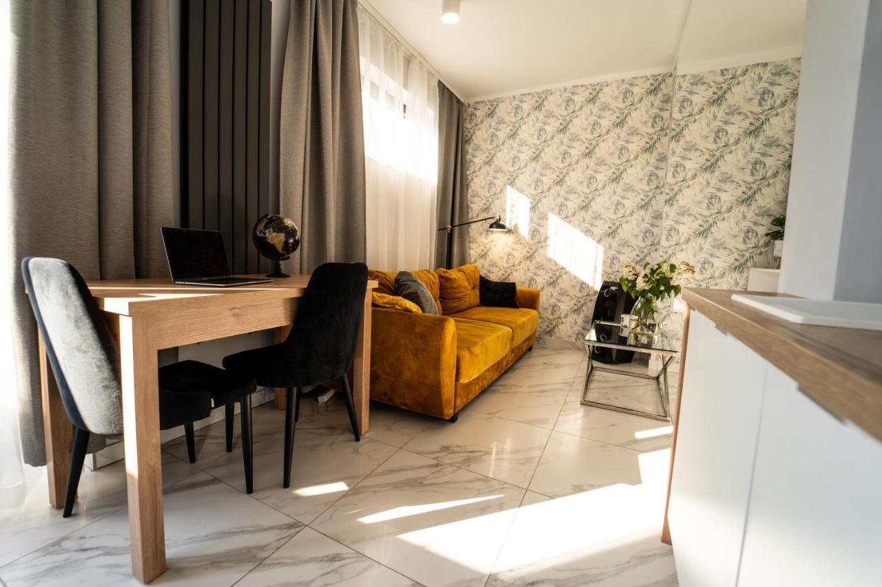 Kolorowe Apartamenty W Mielnie! 350M Od Plazy - 100M Od Jeziora! Mielno  Dış mekan fotoğraf
