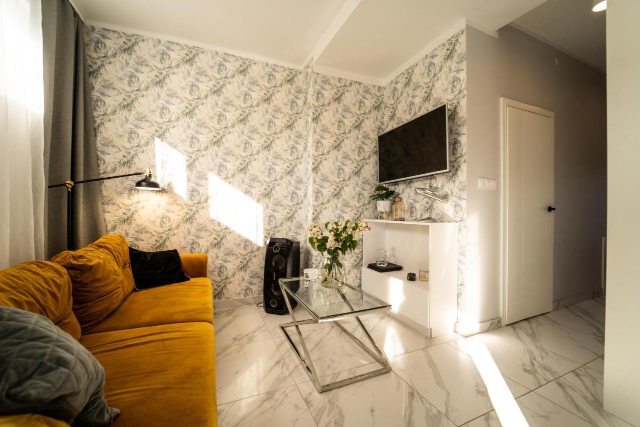 Kolorowe Apartamenty W Mielnie! 350M Od Plazy - 100M Od Jeziora! Mielno  Dış mekan fotoğraf